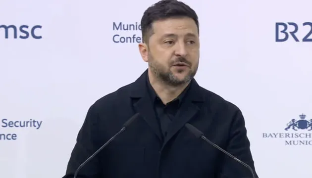 Зеленський повідомив скільки російських солдатів гине за 1 км території