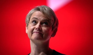 Санкції б’ють по Кремлю: «Роснєфть» і «Лукойл» втрачають мільярди доларів щомісяця