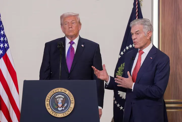 Посадовець із команди Трампа запрошував Епштейна на День закоханих