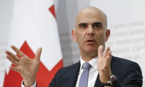 Трамп розсекретив приватне листування з Макроном через Гренландію