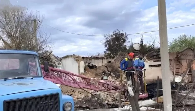 На Запоріжжі через обстріли залишилися без світла 8,5 тис. абонентів