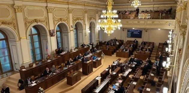 Чеський комітет рекомендує не знімати імунітет з Бабіша та Окамури