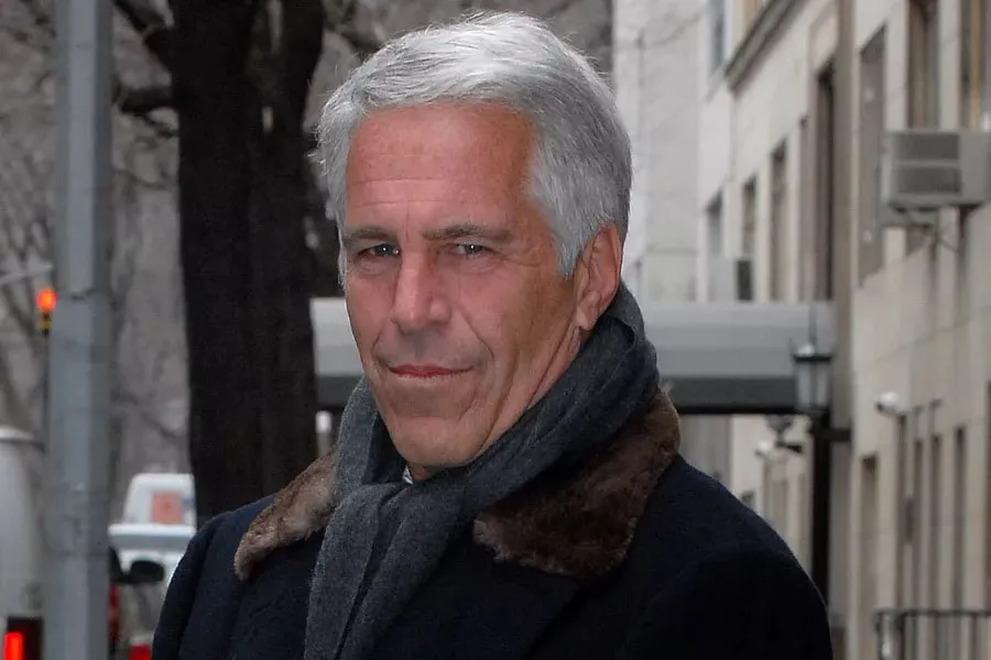 Francja wszczęła dwa dochodzenia w sprawie Epsteina