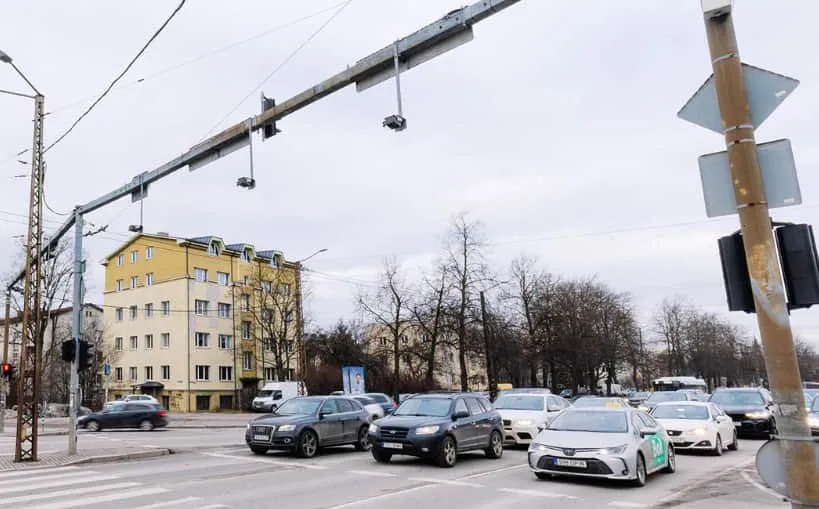 В Естонії дрони будуть стежити за порушниками світлофора