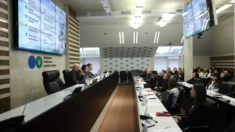 15 тисяч ресторанів в Україні можуть працювати в тіні  – ДПС