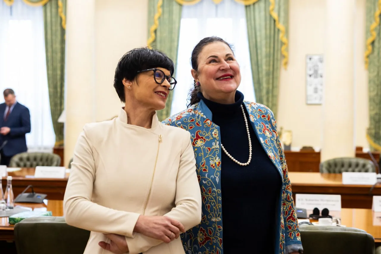 Єврокомісари приїхали до Києва, щоб обговорити підтримку України