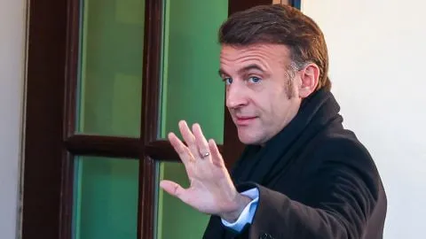 Макрон підтримав Іспанію через погрози Трампа