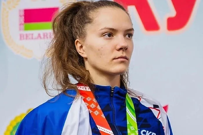 Російська ковзанярка Коржова залишилася без смартфона на Олімпіаді