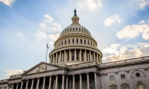 Француз, засуджений за організацію зґвалтувань дружини, у в’язниці написав книгу