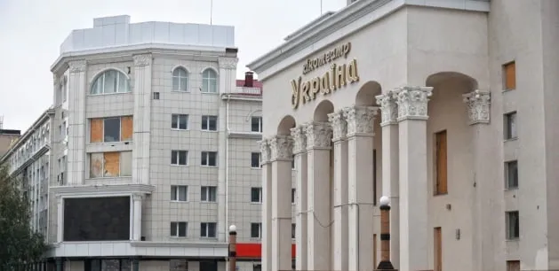 Окупанти знову обстріляли центр Херсона, є поранені