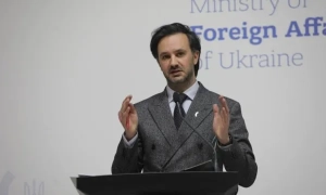 Гройсман оголосив війну контрабанді на митницях із залученням військових