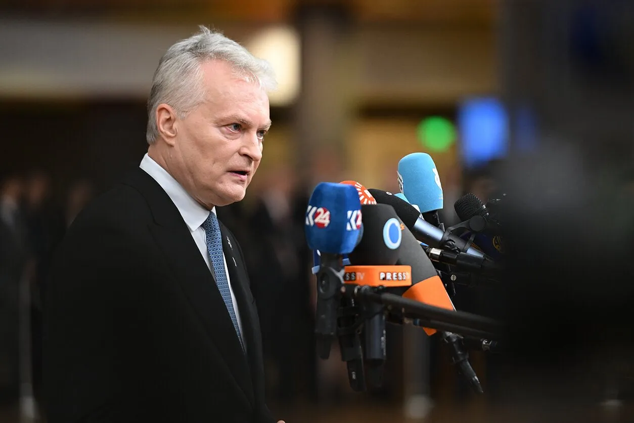 Науседа порадив посланцю США остерігатися зближення з Лукашенком