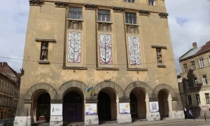 Відео: Warner Bros показала повний трейлер Матриці-4