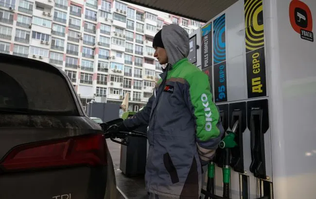 Ціни на пальне підскочили до 85 грн за літр