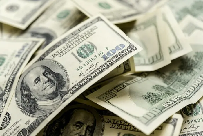 Курс валют на 24 березня —  євро подорожчало, долар без змін