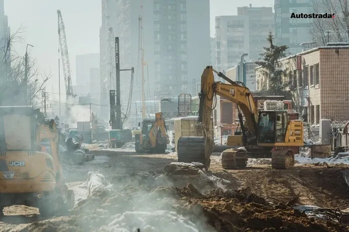 Рух проспектом ЄС перекрили до кінця року через будівництво метро на Виноградар