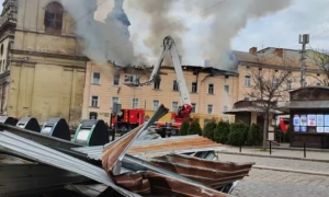 Путін прилетів до окупованого Криму на день народження Медведчука