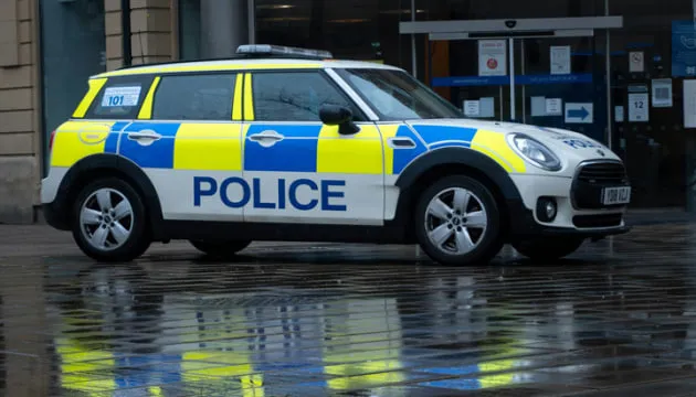 В Лондоне задержали двух человек за поджог еврейских машин скорой помощи