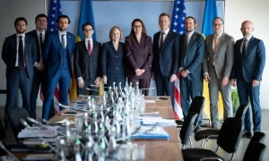 На Закарпатті виникла масштабна лісова пожежа, задіяли авіацію