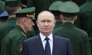 При вʼїзді до Костянтинівки росіяни вдарили дроном по автівці гуманітарної місії