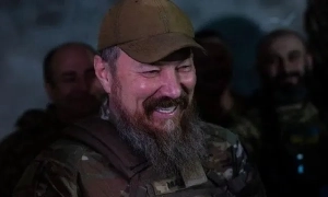 Відео: Російські дрони атакували багатоповерхівку у Дніпрі