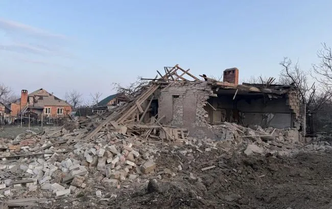 Росія вдарила ФАБами по Слов’янську, є поранені та пошкоджено понад 20 будинків