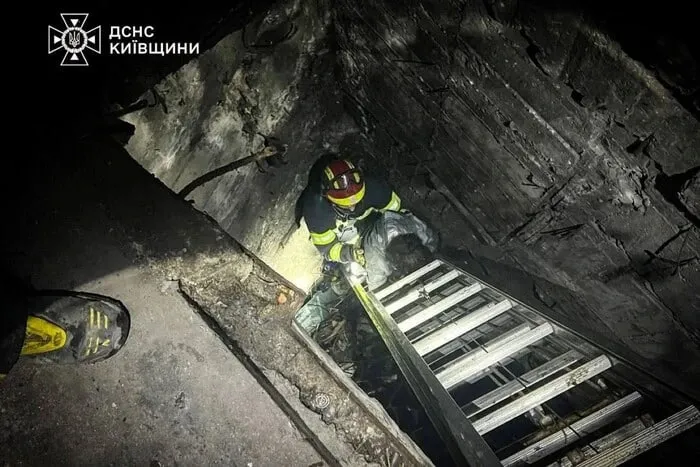 В Белоцерковском районе 15-летняя девушка упала в 8-метровую шахту