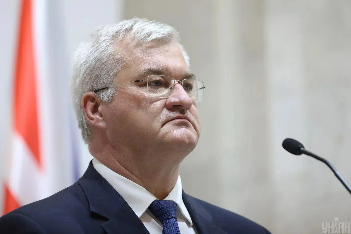 У МЗС розкритикували блокування Угорщиною рішень для України