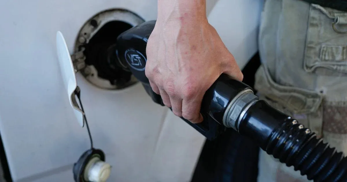 Ціни на пальне 2 квітня, скільки коштує бензин і дизель