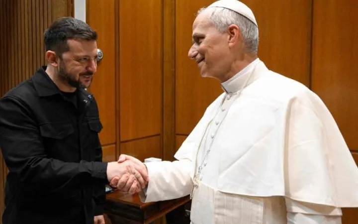 Зеленський поговорив із Папою Римським після атаки РФ