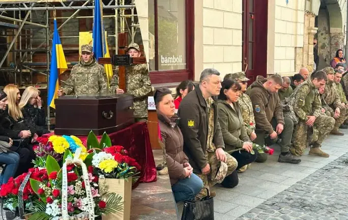 У Львові прощаються із загиблим військовим ТЦК (відео)