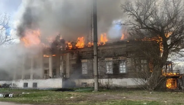 РФ знищила історичну садибу Донців-Захаржевських на Харківщині