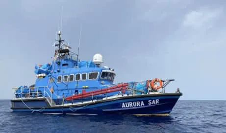 Італія затримала німецьке судно після порятунку мігрантів