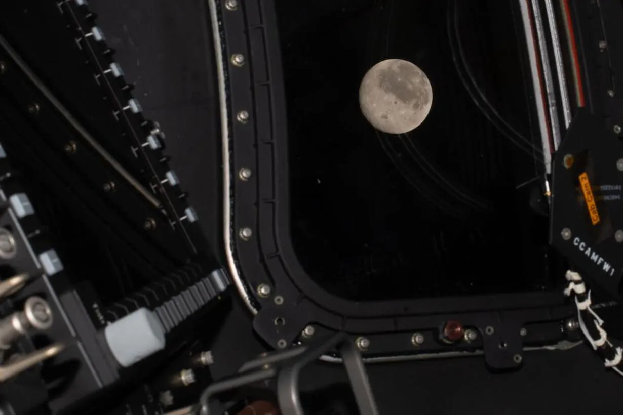 Росія змінила дати старту своїх місячних програм