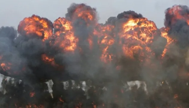 У Феодосії після ударів горять щонайменше два резервуари нафтового терміналу