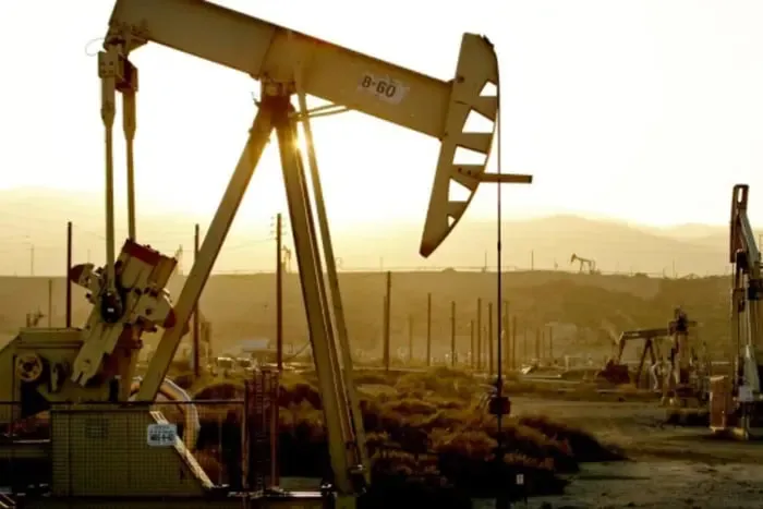 Bloomberg: доходи РФ від нафти зросли до максимуму з початку великої війни