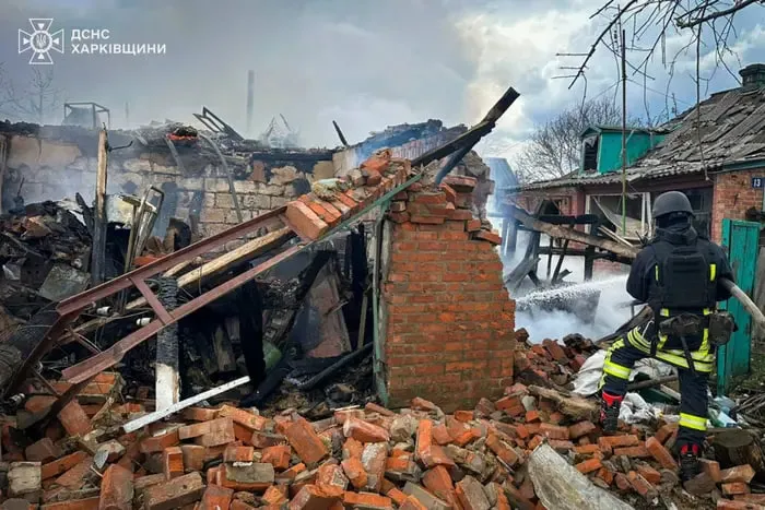 РФ обстріляла житловий сектор у Золочеві, постраждали діти