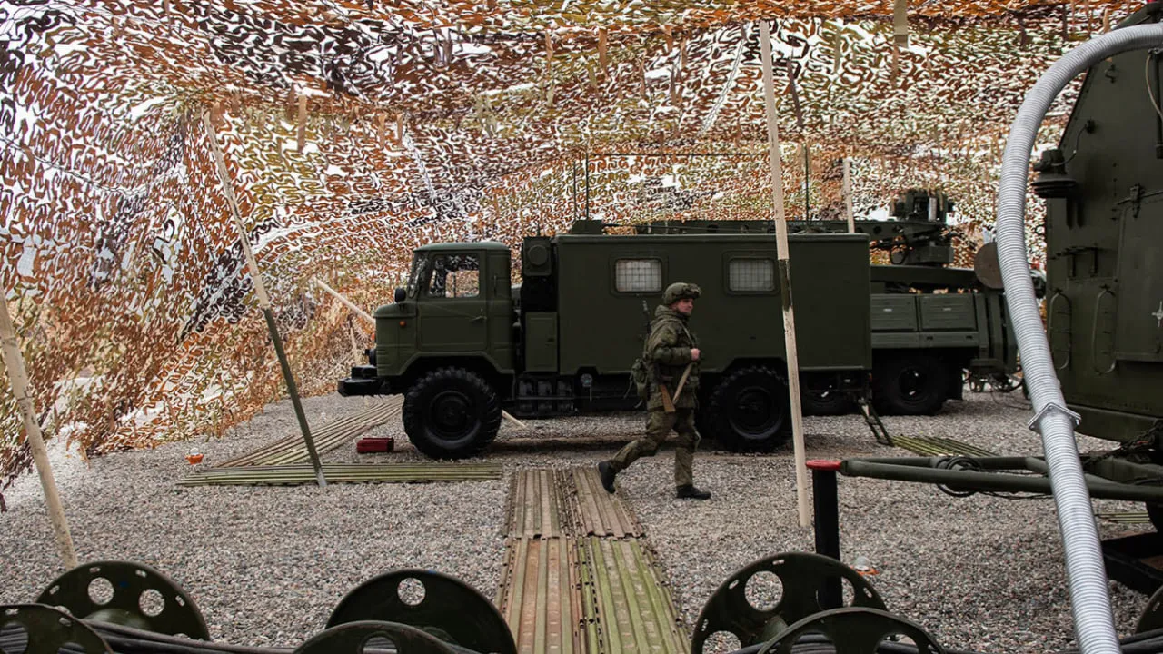 У РФ викрили шахрайство з проєктом тканини-невидимки з коноплі