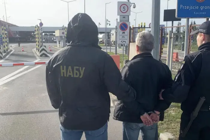 В Україну екстрадували організатора схеми із закупівлею зерна