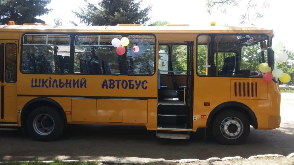 На Чернігівщині до ТЦК доставили чоловіка, який супроводжував шкільний автобус