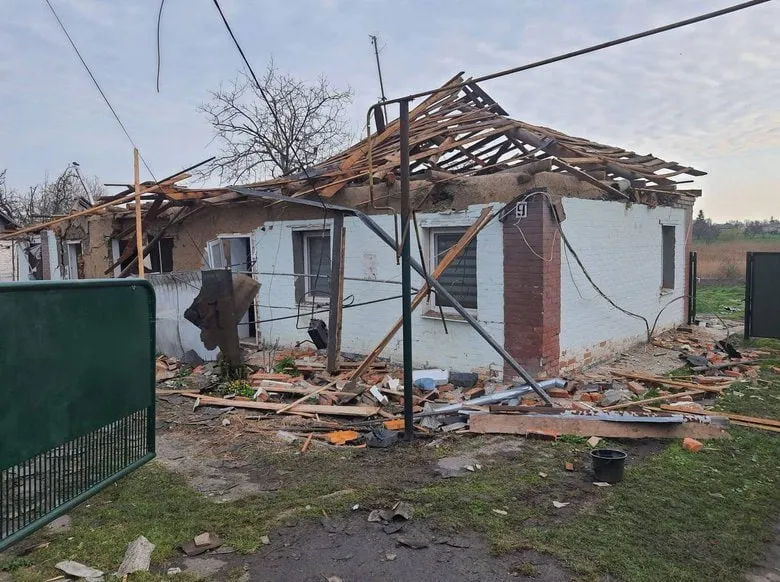 A drone attack on the Poltava region has damaged homes in two districts