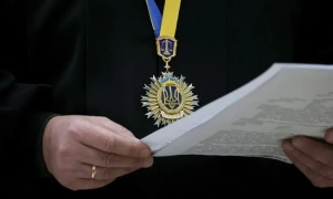 У Дніпрі викрили схему допомоги військовим у дезертирстві за гроші