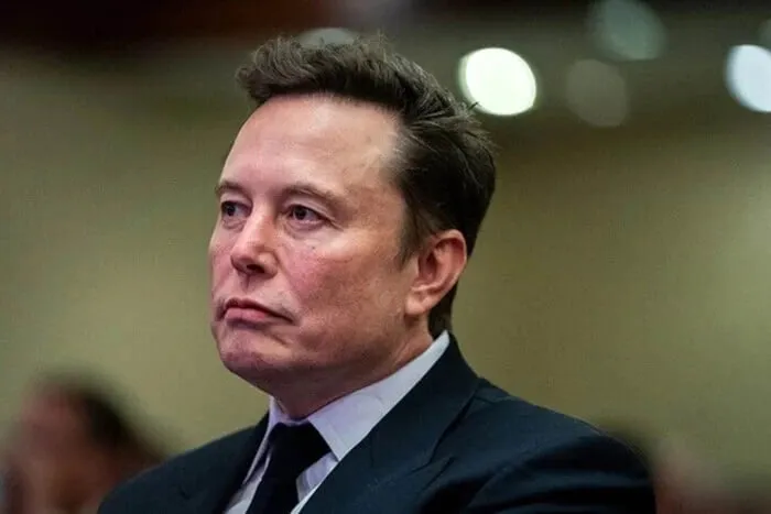 Маск поставив під сумнів освіту випускників Гарварду