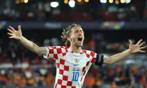 Самый богатый боксер мира принял решение по бою с Усиком