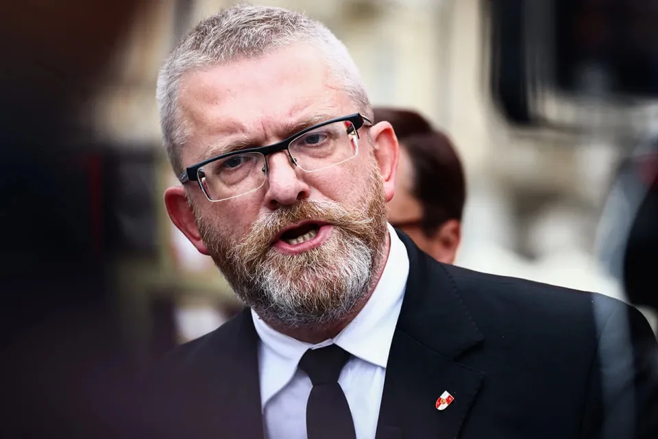 Європарламент підтримав зняття імунітету з польського депутата Брауна