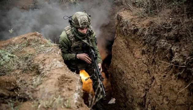 За сутки на фронте произошло 32 боевых столкновения, большинство из них — на Покровском направлении