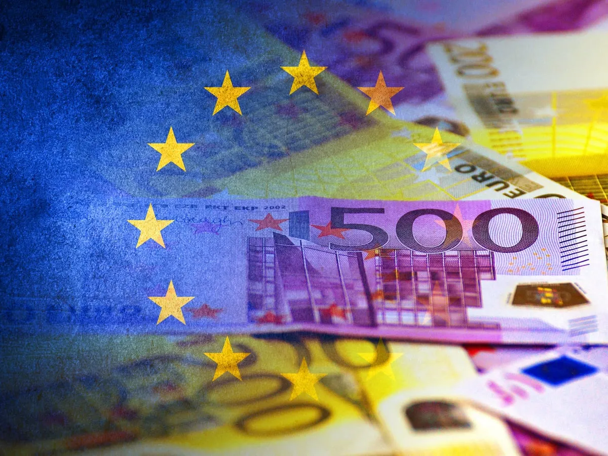 Минфин назвал сроки поступления 90 млрд евро помощи от ЕС