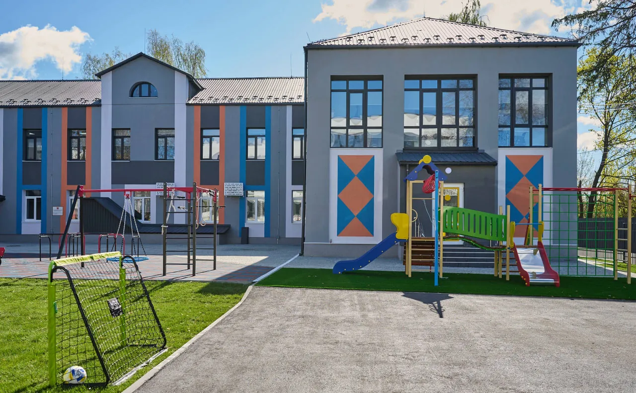 В Гостомеле после реконструкции открылась начальная школа – ОВА