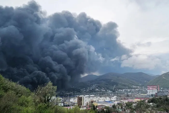 У Туапсе після атаки дронів закликали мешканців евакуюватися (відео)