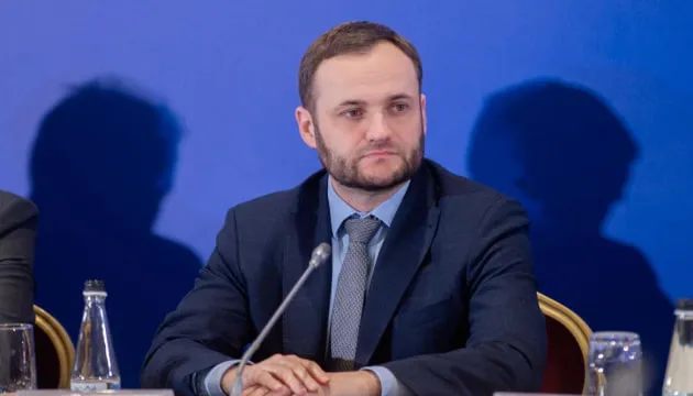 Кулеба зазначив, що у центрі теплової децентралізації — Київ, Харків і Дніпро